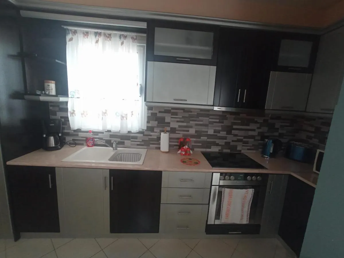 Sunny Apartment Sarande